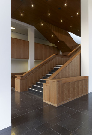 Bruderhausgelnde Reutlingen, Stadt Reutlingen, Stadthalle, Max Dudler Architekten, Mies van der Rohe, Nationalgalerie, Akustik, Stadtbalkon