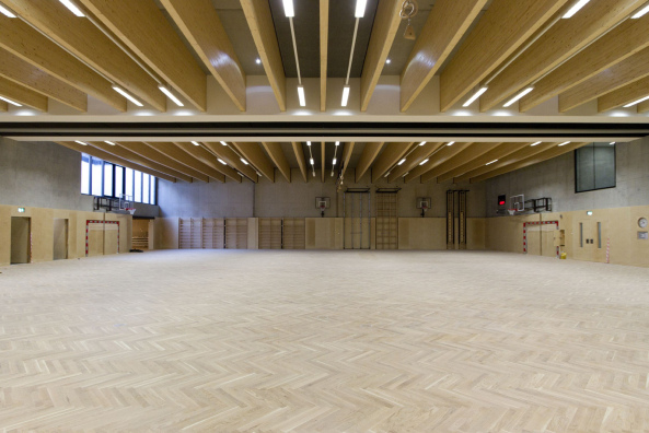 Peter Schwinde, Schwechat