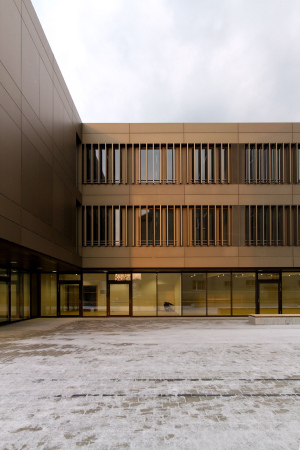 Peter Schwinde, Schwechat