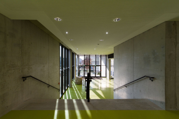 Peter Schwinde, Schwechat