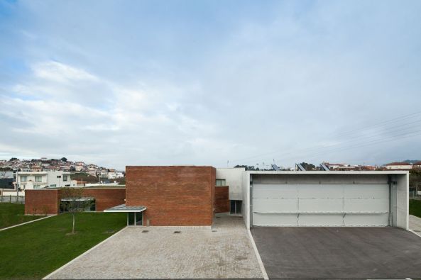 Feuerwehr, Alvaro Siza, Portugal, Santo Tirso, Klinker und Sichtbeton, Feuerwache in Portugal, Feuerwehrstation