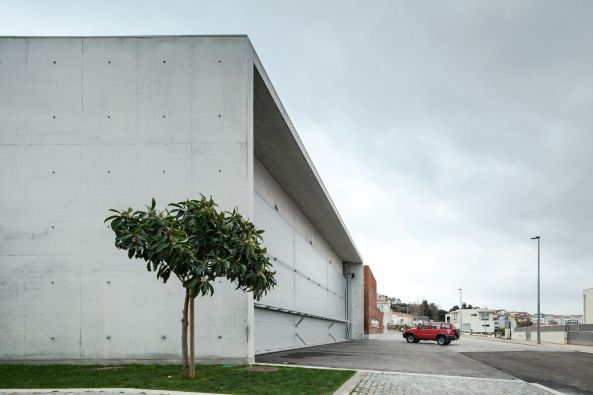 Feuerwehr, Alvaro Siza, Portugal, Santo Tirso, Klinker und Sichtbeton, Feuerwache in Portugal, Feuerwehrstation