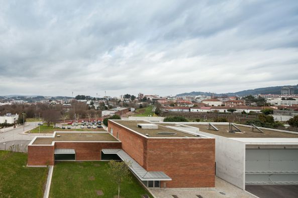 Feuerwehr, Alvaro Siza, Portugal, Santo Tirso, Klinker und Sichtbeton, Feuerwache in Portugal, Feuerwehrstation