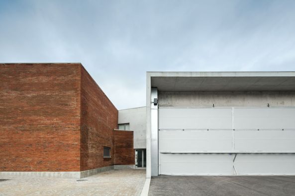 Feuerwehr, Alvaro Siza, Portugal, Santo Tirso, Klinker und Sichtbeton, Feuerwache in Portugal, Feuerwehrstation