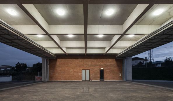 Feuerwehr, Alvaro Siza, Portugal, Santo Tirso, Klinker und Sichtbeton, Feuerwache in Portugal, Feuerwehrstation