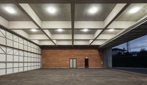 Feuerwehr, Alvaro Siza, Portugal, Santo Tirso, Klinker und Sichtbeton, Feuerwache in Portugal, Feuerwehrstation