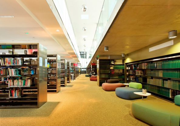 Bibliothek Versailles, Badia Berger Architectes