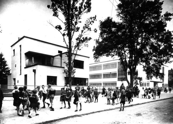 Otto Haesler, Celle, Rektorenwohnhaus und Altstdter Schule, 1928