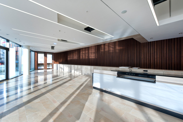 Musiktheater am Volksgarten Linz, Oper in Linz, Terry Pawson, Terry Pawson Architects, Bhne, Bauten fr Musik, Archinauten Dworschak  Mhlbachler Architekten, Architektur Consult, Linz, Travertin, Fassade