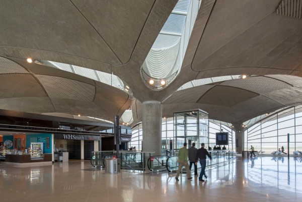 Flughafen Amman, Jordanien, Foster + Partners, Einweihung