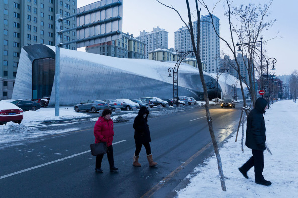 MAD Architects, China Wood Sculpture Museum, Harbin, China, Peking, Museum, Blob, Aluminium-Fassade, Bauen fr Despoten, Asien, Gehry Technolgogies