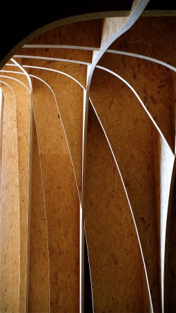 Autobahnkapelle im Siegerland von Schneider und Schumacher fertig