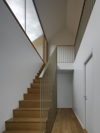 Clavien Rossier Architectes (Genf), Villa in Genf, Wohnhaus in der Schweiz, Beton und Holz, Minimalismus, Beton und Berge, Baunetz, Ungew�hnlich Wohnen, Kleinod, Zeitgen�ssische Architektur aus der Schweiz, Geneve, Villa 2 in 1
