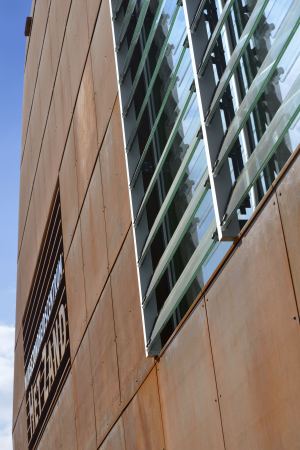 Gesundheitszentrum, Cortenstahl, Schuppen, Scheune, Versseput Architecten, Utrecht