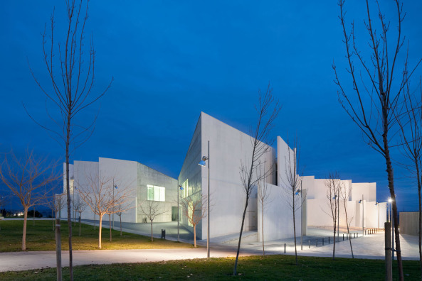 Universitt San Jorge, Gesundheitsfakultt, Saragossa, Taller Bsico de Arquitectura, Spanien