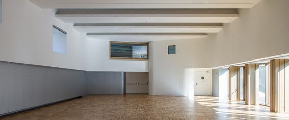 Pfarrzentrum, Betonskulptur, Bergamo, Gianluca Gelmini, Italien