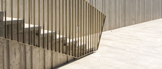 Pfarrzentrum, Betonskulptur, Bergamo, Gianluca Gelmini, Italien