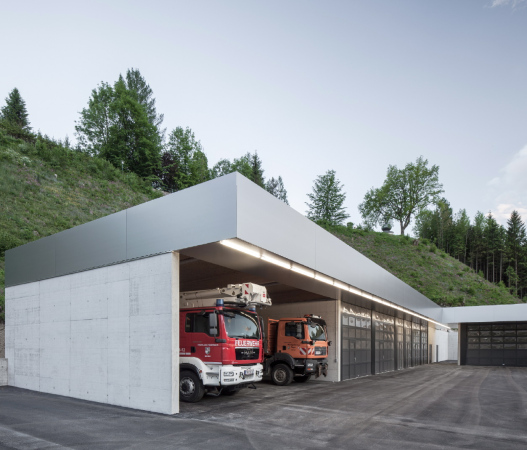 Bauhof und Feuerwehrhaus, Weyer, Hertl Architekten, Obersterreich, Feuer, Feuerwehr, Beton, Neubau, Schneider & Lengauer Architekten. Marktgemeinde Weyer