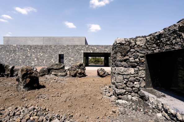 Weingut auf Sizilien fertig