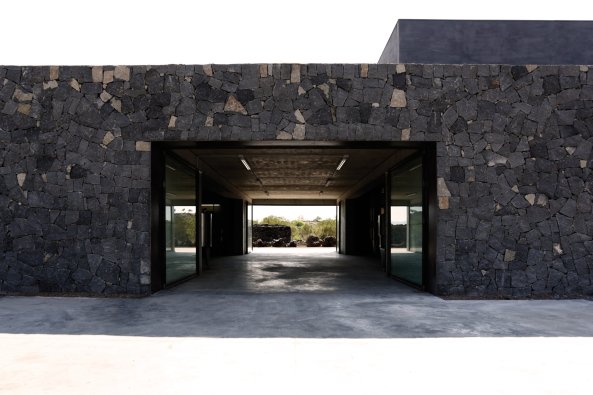 Weingut auf Sizilien fertig