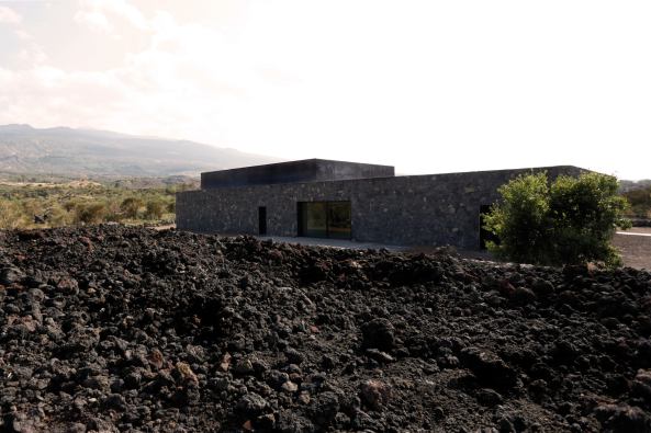 Weingut auf Sizilien fertig