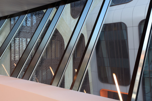 Hasselt, J. Mayer H. Architekten, Gerichtshof in Hasselt, Lens�Ass, a20-architecten, West 8, Hasaluth, Justizneubau, Justigeb�ude, Skulptur in Hasselt, Justizpalast