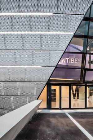 Azur Arena Antibes, Auer Weber