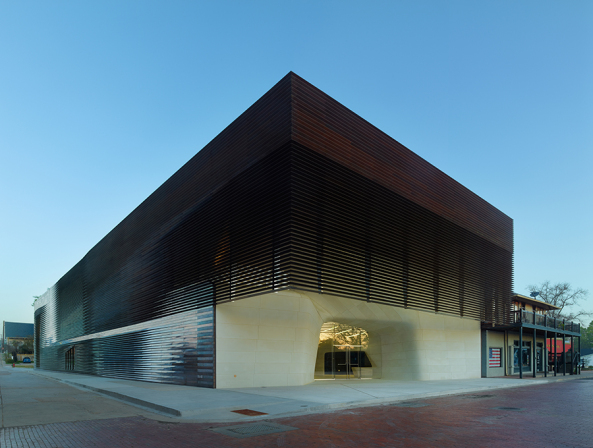 Museum, flieende Rume, Metalllamellen, Trahan Architects, Louisiana