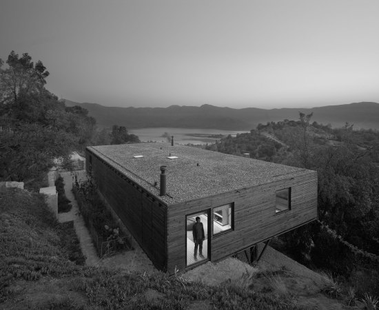 Mathias Klotz, Casa Klotz, Architektur aus Chile, Aedes, The Poetics of Boxes, Ausstellung in Berlin, Klotz, Miquel Adri�, Beton, Holz, Holzmodelle, Moderne, Kubus, Box, Arquine, Minimalismus, Architekten-Interview, Interview im Baunetz