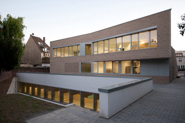 Gemeinschaftsgrundschule Garthestrae in Kln von Heiermann Architekten