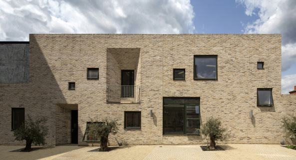 Umbau, Sanierung, Egnzung, Peter Barber Architects, London, Employment Academy