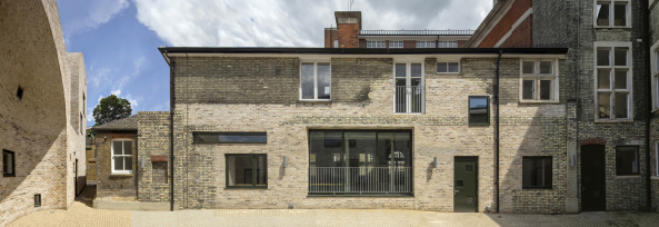 Umbau, Sanierung, Egnzung, Peter Barber Architects, London, Employment Academy