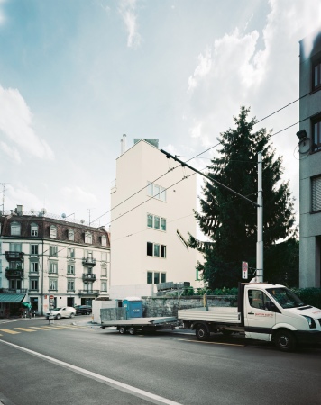 Wohnturm in Zrich, Silk Architekten, Wohnhaus in der Schweiz, Hammerstrae, Steffen Lmmerzahl, Vetsch Architektor AG, kleines Grundstck, Architekten bauen fr Architekten