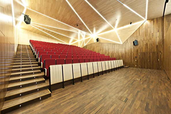 Institutsneubau von hammeskrause in Kln