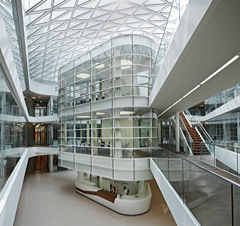 Institutsneubau von hammeskrause in Kln