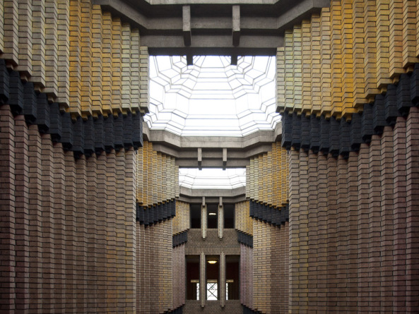 Hoechst-Verwaltungsgebude, Frankfurt 1920-24