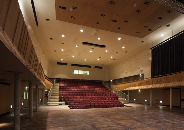 Conservatoire � rayonnement r�gional (CRR) de musique et de danse et Espace culturel transdisciplinaire (ECT) Aubervilliers, La Courneuve, Fran�ois CHOCHON et Laurent PIERRE architectes