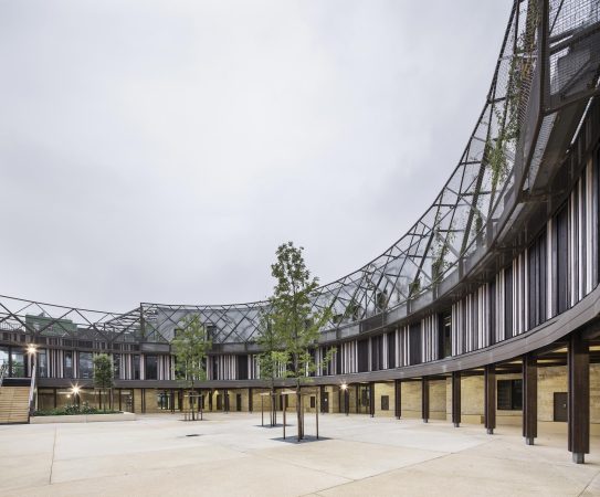 Schulzentrum in Bordeaux