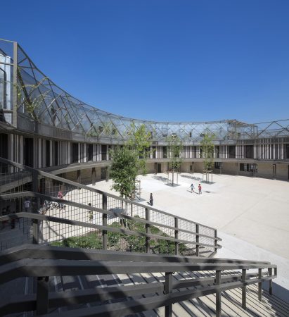 Schulzentrum in Bordeaux