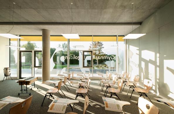 Behnisch, Gymnasium Ergolding