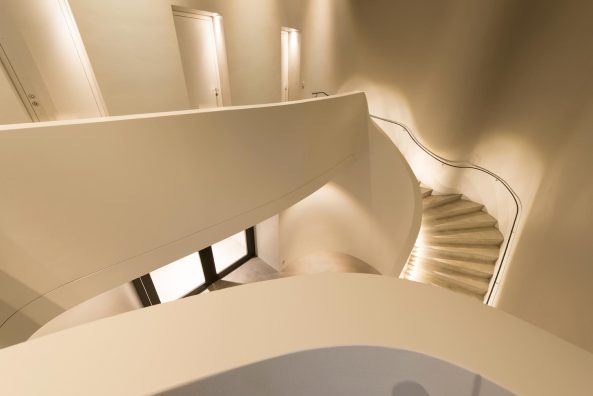 Singen, MAC, Museum Arts & Cars, Daniel Binder Architekt, Welle, Schwung in Singen, Museum fr Autos und Kunst in Singen, Bilbao am Bodensee, Frank O. Gehry, Kollhoff, Gabriela Unbehaun-Maier und Hermann Maier, Oldtimer, Kunstwerke