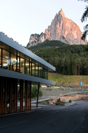 Parkhaus Seiseralm, Seis, Lukas Burgauner, Bozen