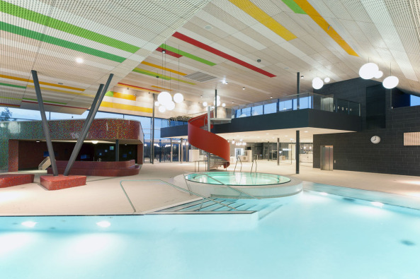 Familien- und Freizeitbad F.3 Fellbach, Therme, Freizeitbad, 4a Architekten, Saunagarten, Turborutsche, Kappelberg, Schwimmbad, Hallenbad, Badespa, Wellnesbad, Freibad, Sport, Badearchitektur