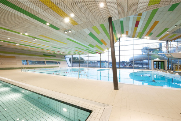 Familien- und Freizeitbad F.3 Fellbach, Therme, Freizeitbad, 4a Architekten, Saunagarten, Turborutsche, Kappelberg, Schwimmbad, Hallenbad, Badespa, Wellnesbad, Freibad, Sport, Badearchitektur