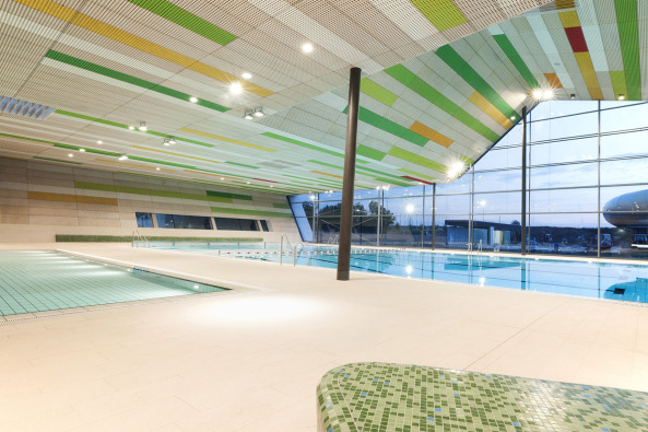 Familien- und Freizeitbad F.3 Fellbach, Therme, Freizeitbad, 4a Architekten, Saunagarten, Turborutsche, Kappelberg, Schwimmbad, Hallenbad, Badespa, Wellnesbad, Freibad, Sport, Badearchitektur