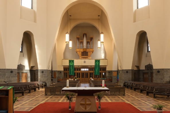 10. Preis: SS Mary and Joseph Roman Catholic Church, Poplar, London, 1954