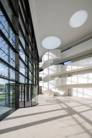 Zentrum für Photovoltaik und Erneuerbare Energien, Henn Architekten, Berlin-Adlershof