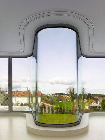 Sanierung, Umbau, J�rgen Mayer H, J. Mayer H., Ignacio Peydro, Isabel Collado, Beton, flie�ende Formen, wei�e Fassade, Ferienhaus in La Coruna, Wohnhaus in Spanien, Dosis de Arquitectura: Casa V, Oleiros, La Coruna, Spain