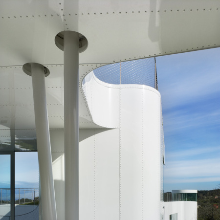 Sanierung, Umbau, J�rgen Mayer H, J. Mayer H., Ignacio Peydro, Isabel Collado, Beton, flie�ende Formen, wei�e Fassade, Ferienhaus in La Coruna, Wohnhaus in Spanien, Dosis de Arquitectura: Casa V, Oleiros, La Coruna, Spain