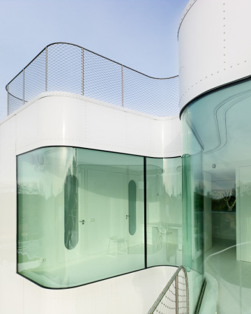 Sanierung, Umbau, J�rgen Mayer H, J. Mayer H., Ignacio Peydro, Isabel Collado, Beton, flie�ende Formen, wei�e Fassade, Ferienhaus in La Coruna, Wohnhaus in Spanien, Dosis de Arquitectura: Casa V, Oleiros, La Coruna, Spain